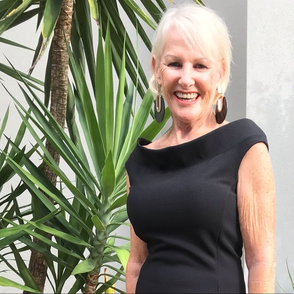 Meet your Posher, Shona - Picture 1 of 1